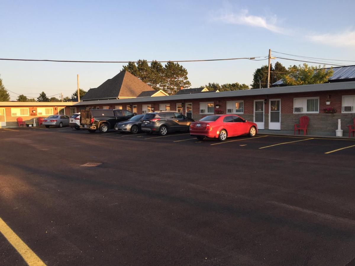 Trunk Road Motel Sault Ste. Marie Exterior foto